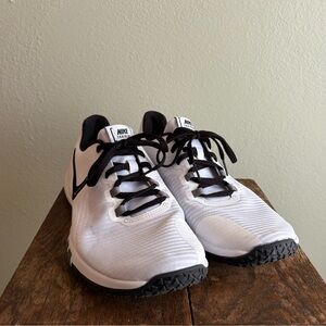 Nike White and Black Sneakers